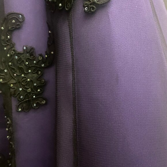 Vintage 90's Grunge Morgan and Co.‎ Purple Beaded Lace Halter Neck Gown - Picture 11 of 16